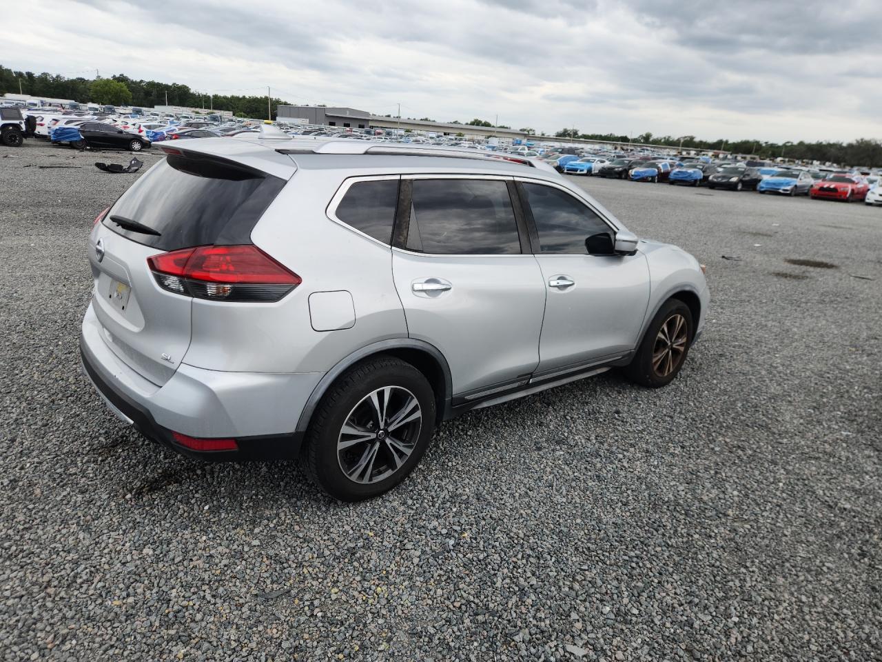 2018 NISSAN ROGUE