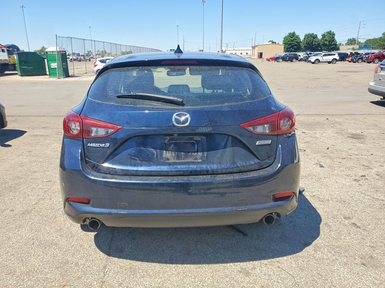 2017 MAZDA 3