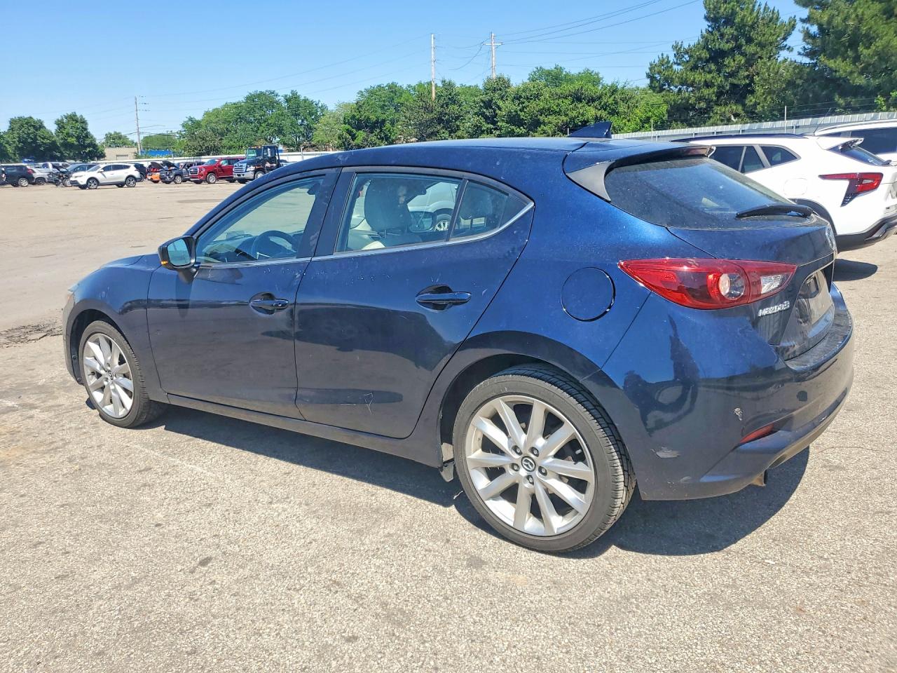 2017 MAZDA 3