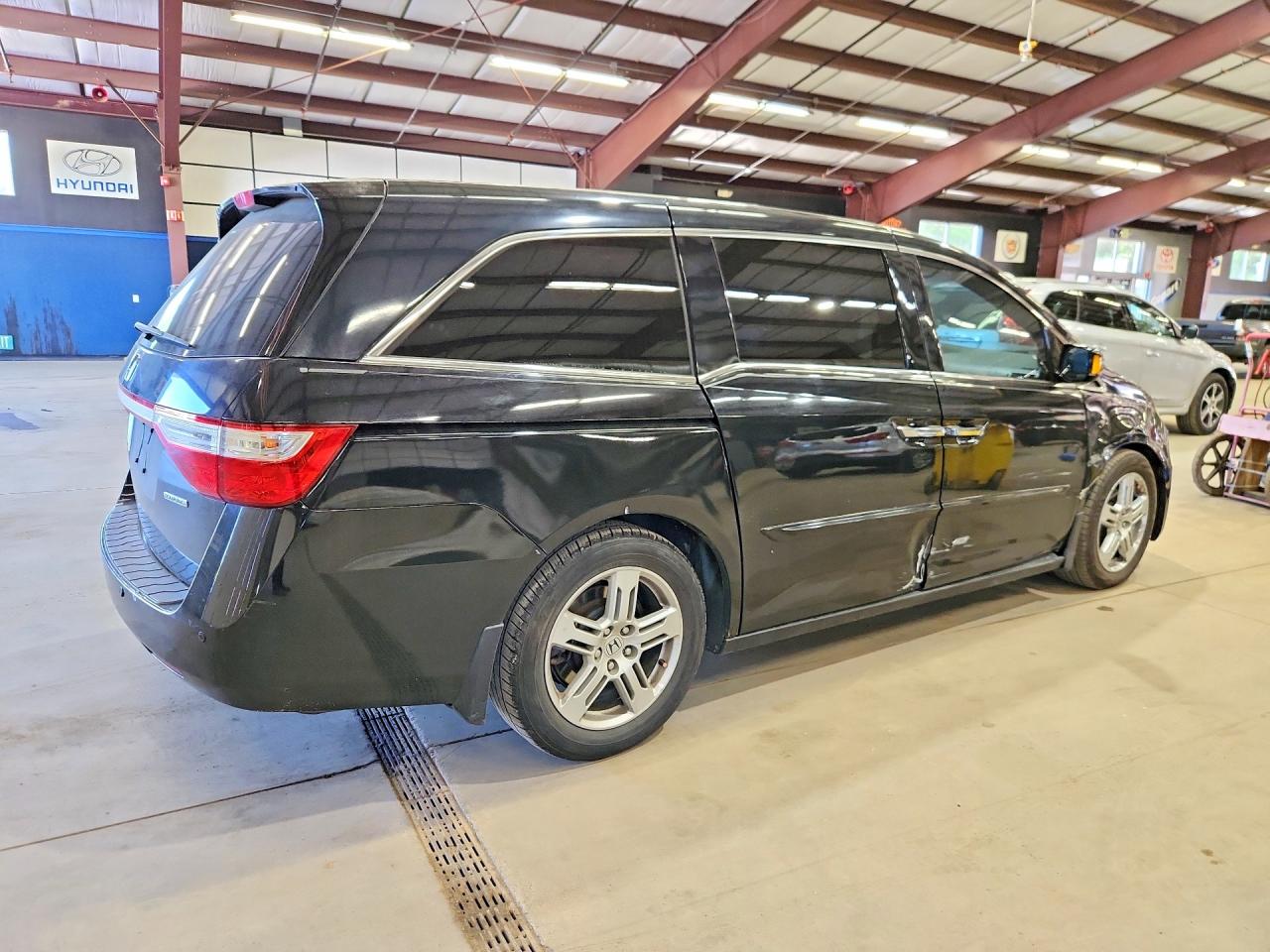 2011 HONDA ODYSSEY