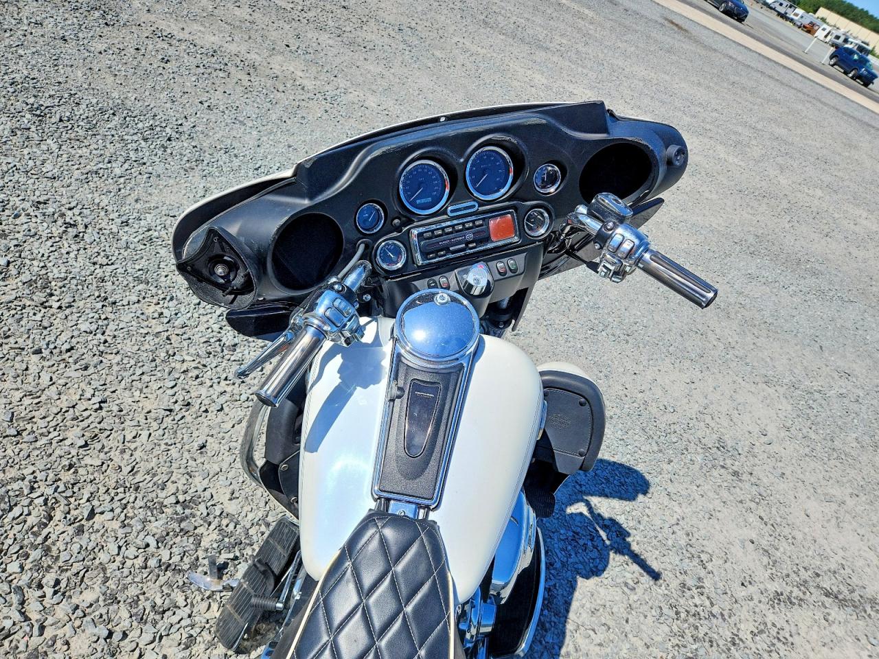 2005 HARLEY-DAVIDSON FL
