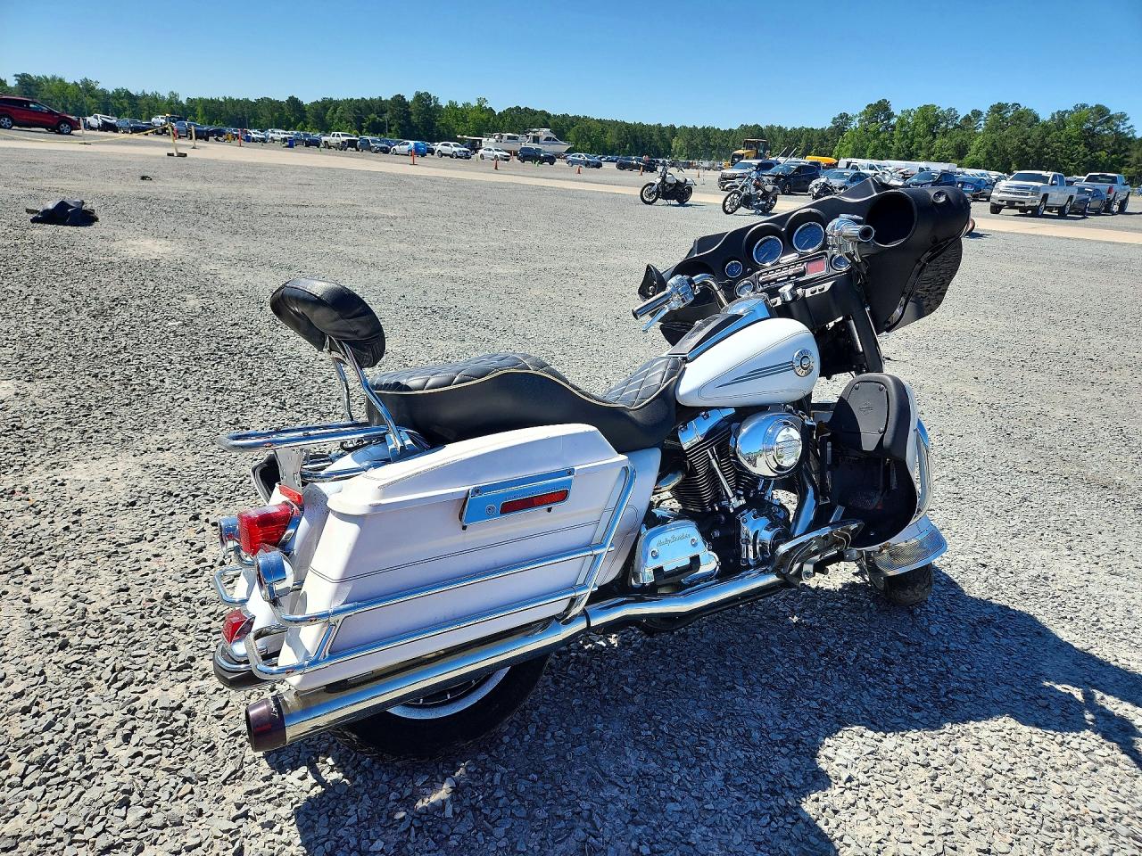 2005 HARLEY-DAVIDSON FL