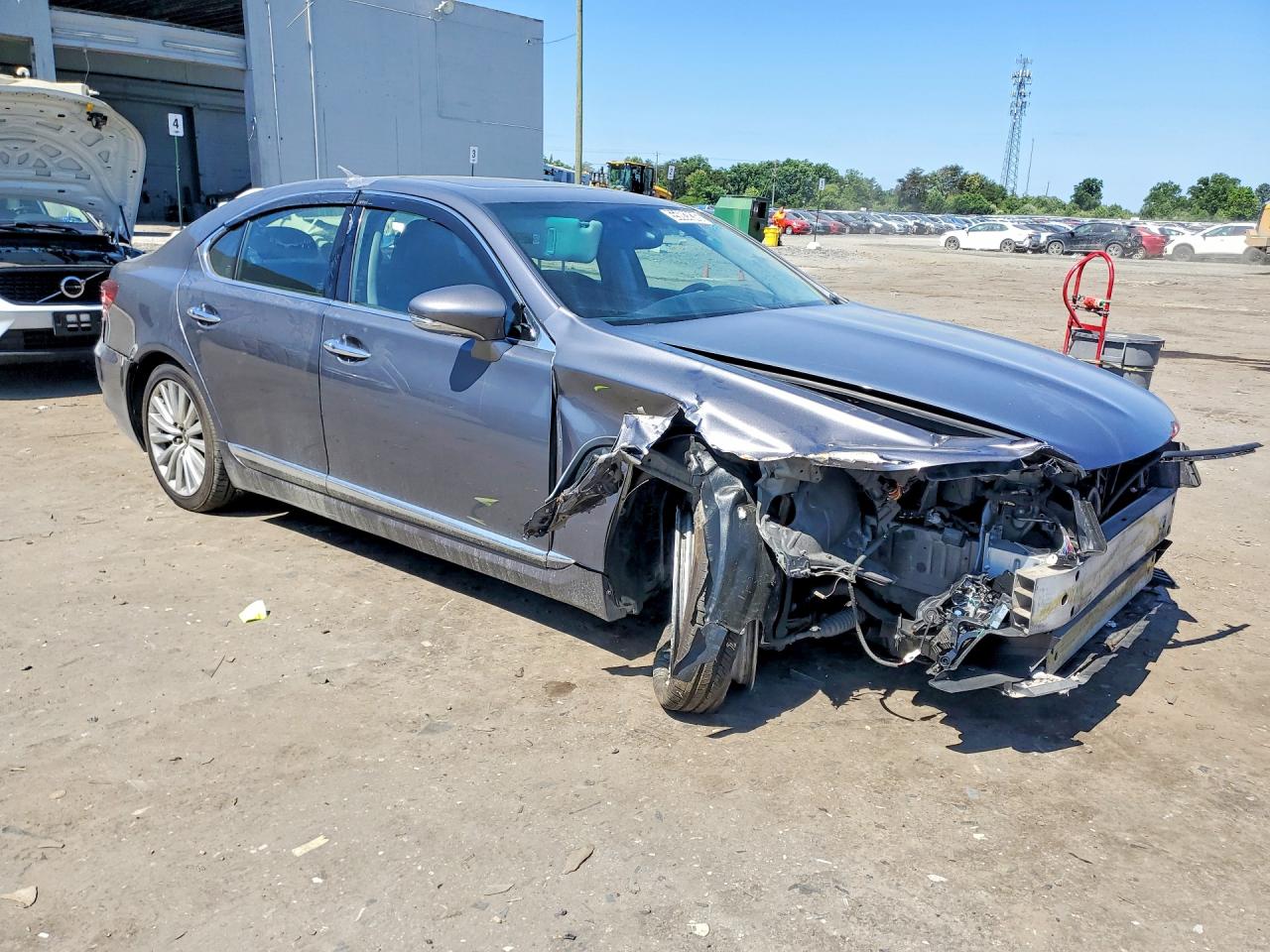 2017 LEXUS LS460