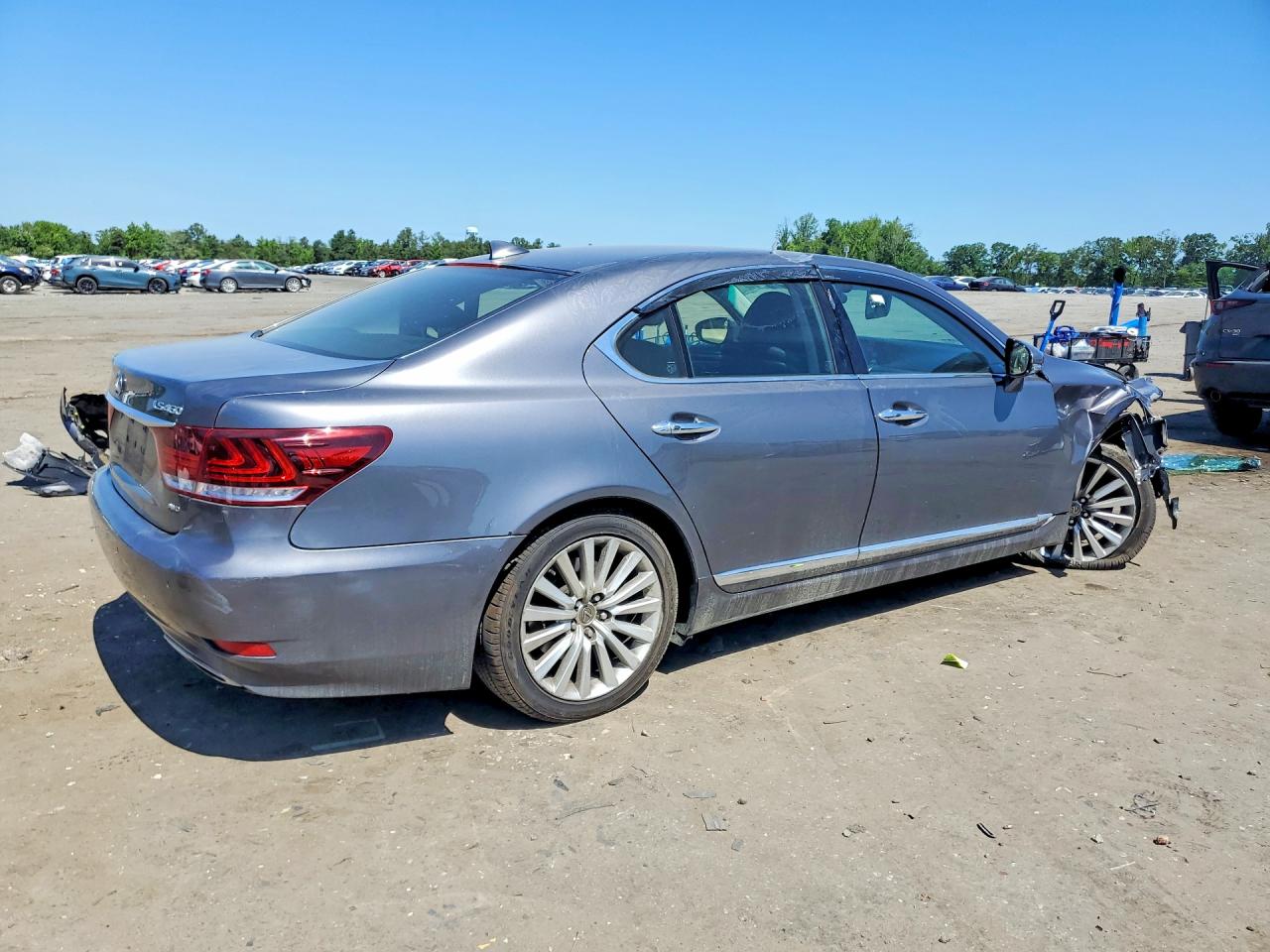 2017 LEXUS LS460