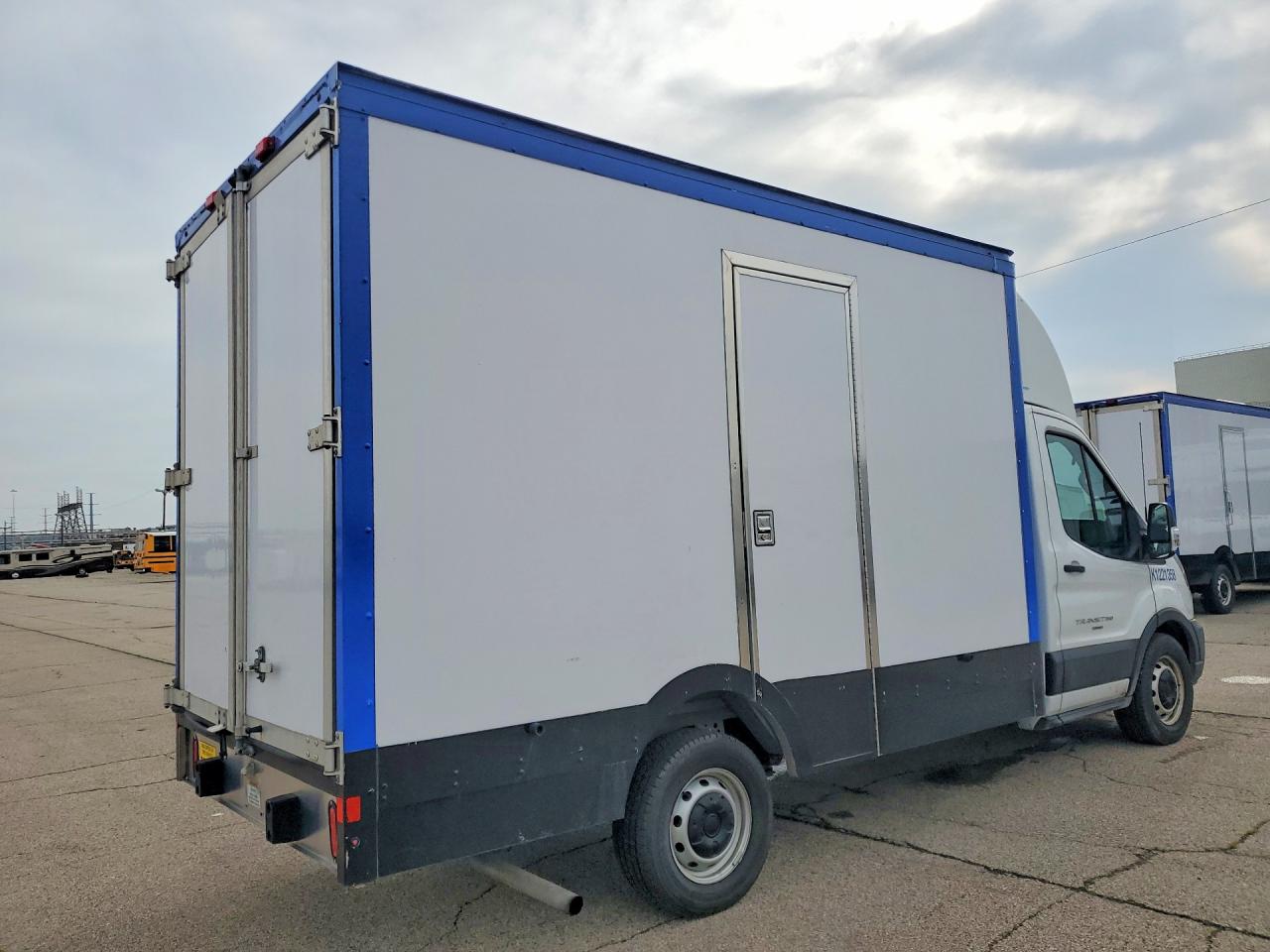 2023 FORD TRANSIT
