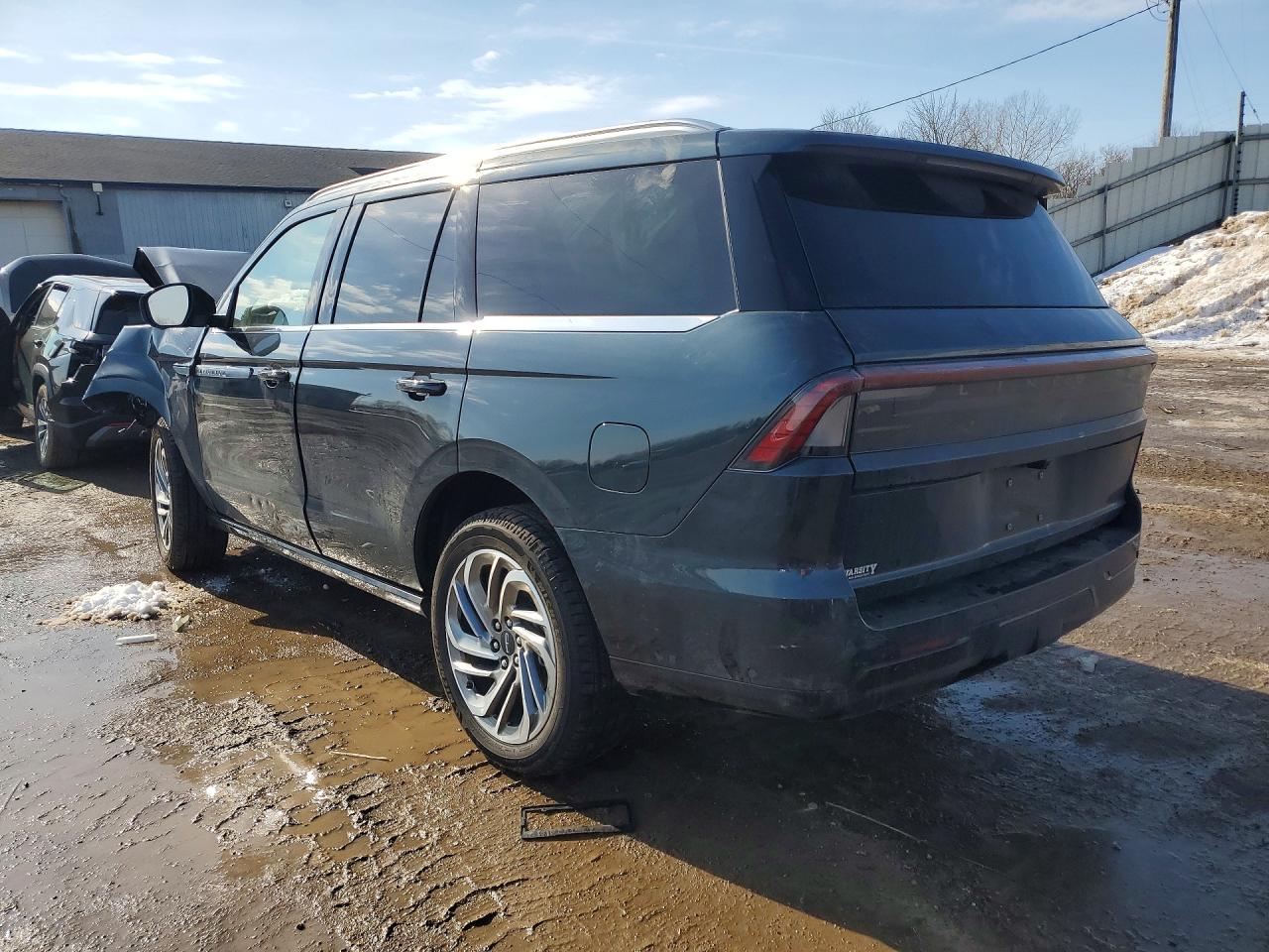 2025 LINCOLN NAVIGATOR