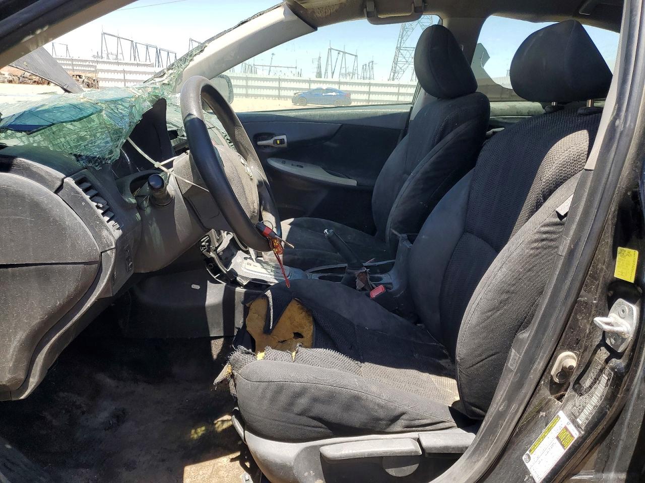 2011 TOYOTA COROLLA
