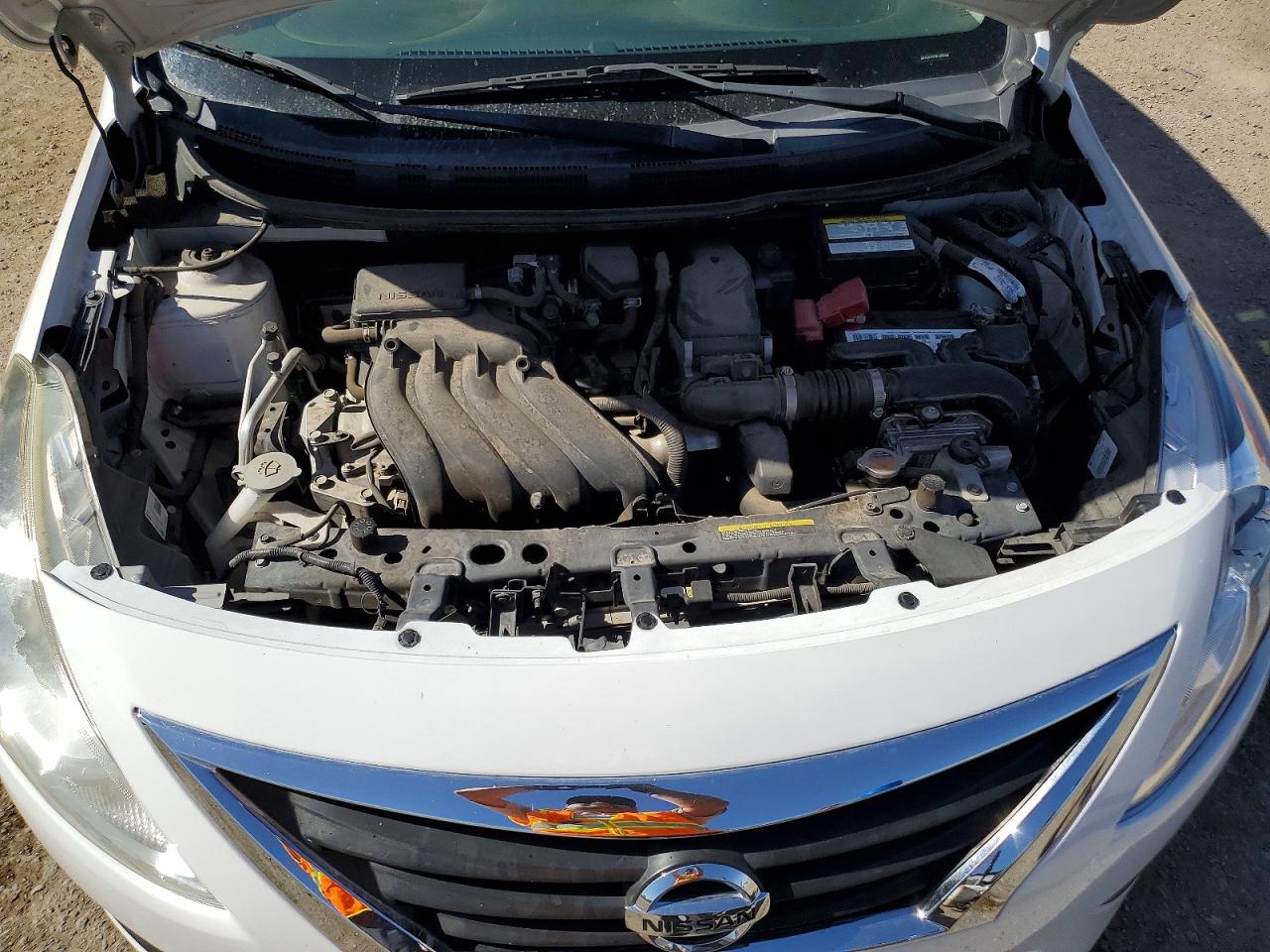 2015 NISSAN VERSA