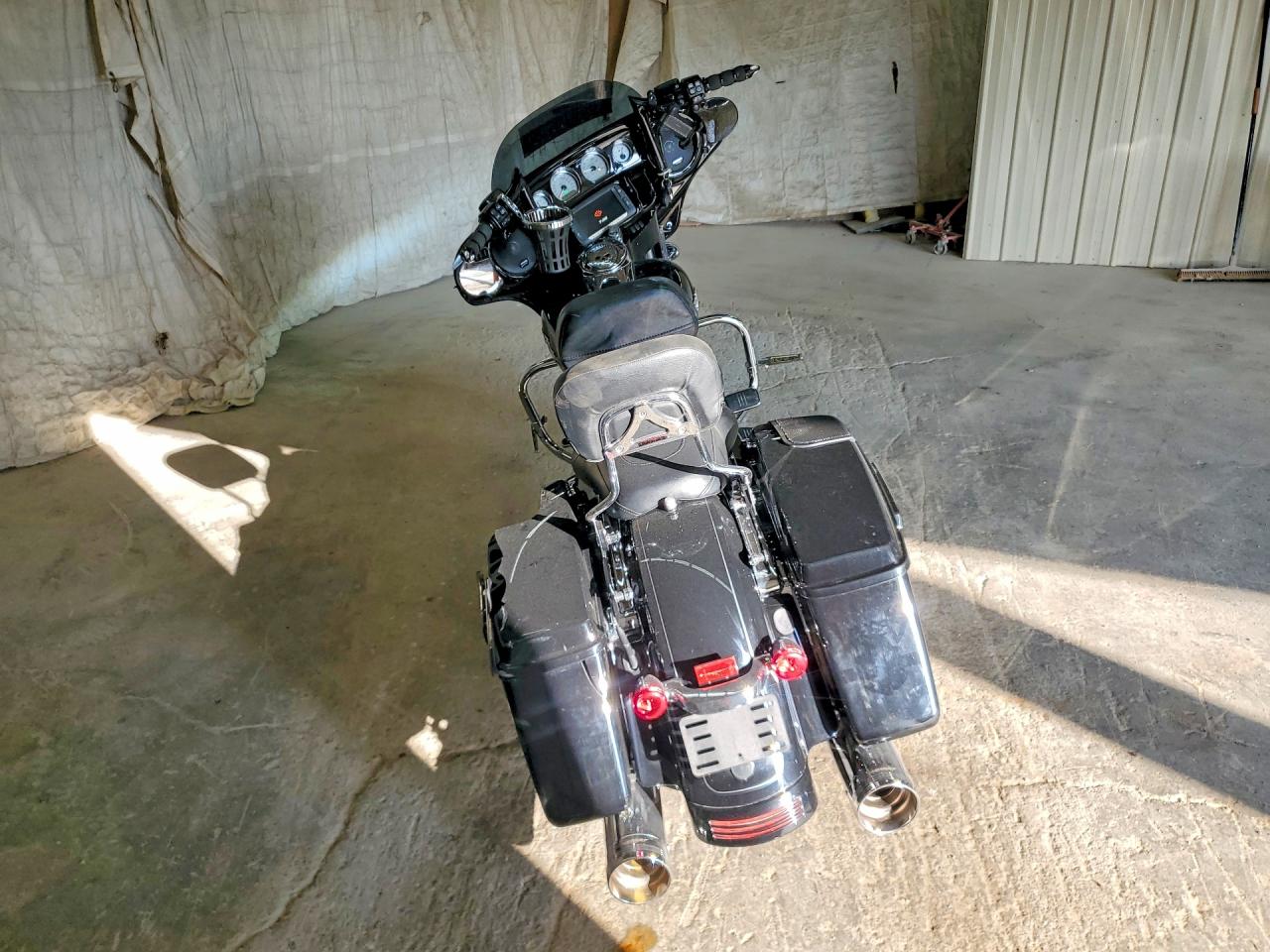 2015 HARLEY-DAVIDSON FL