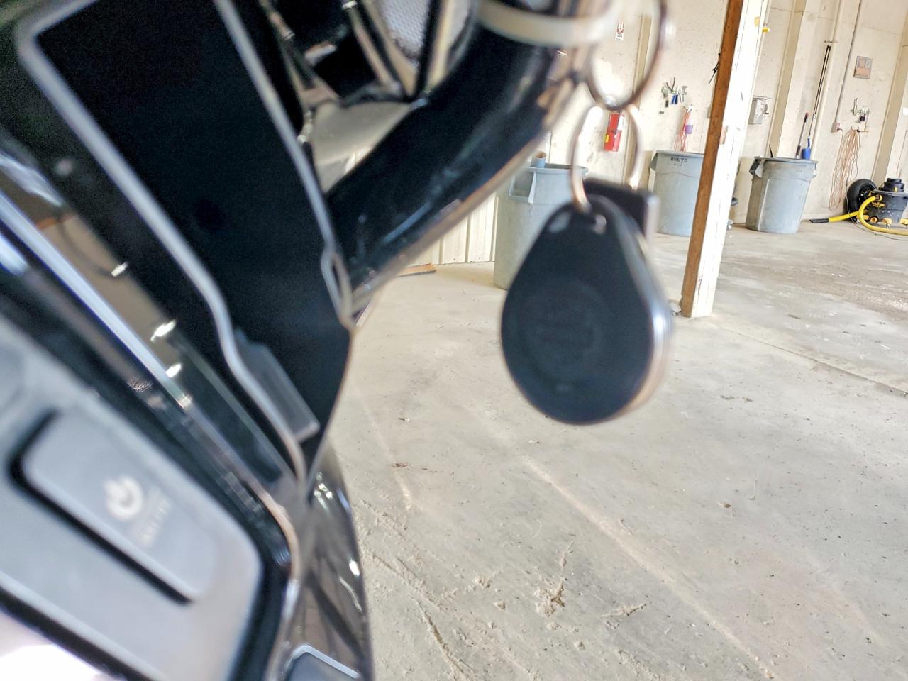 2015 HARLEY-DAVIDSON FL