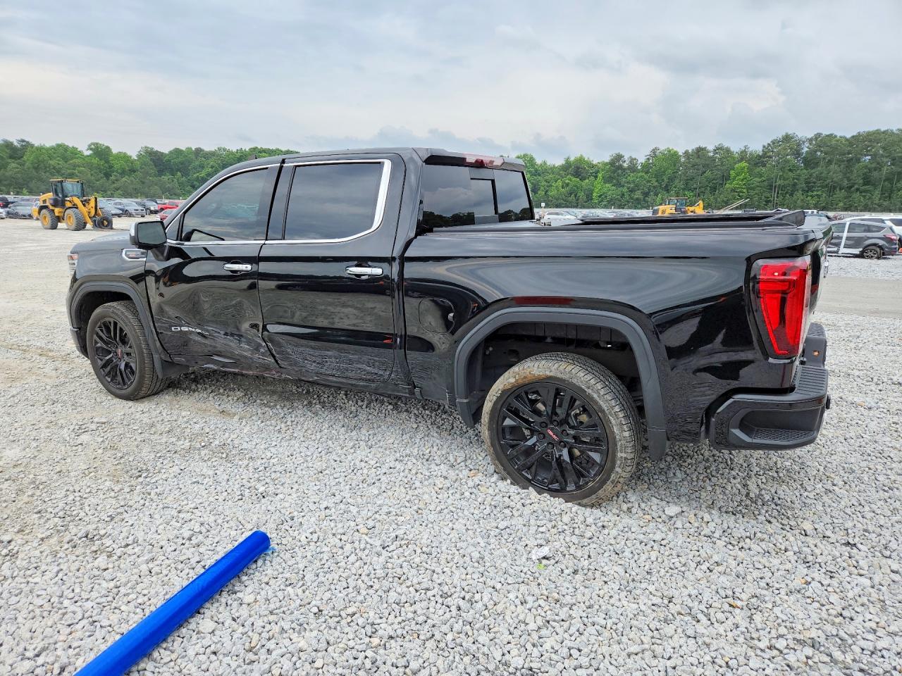 2023 GMC SIERRA