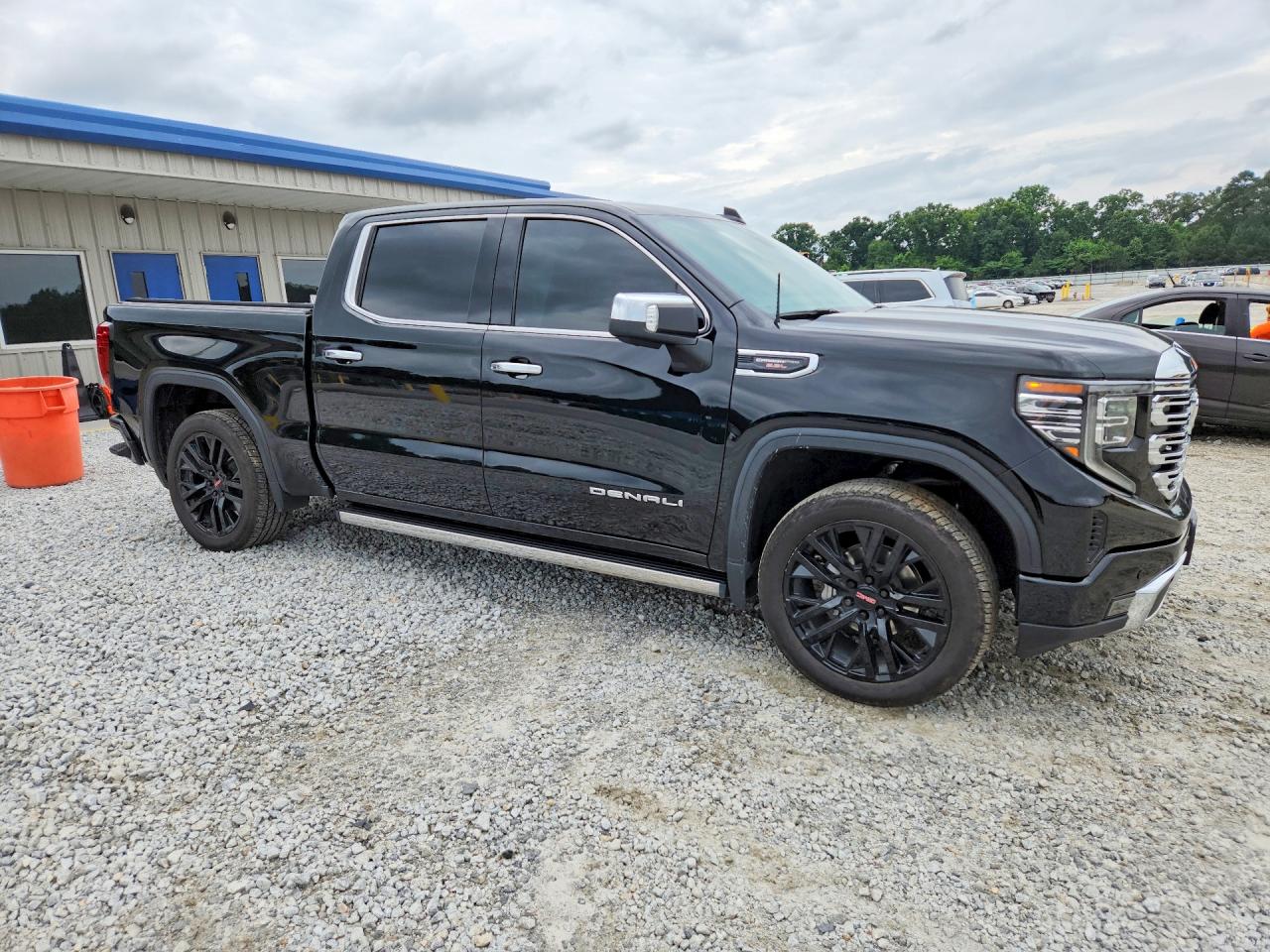 2023 GMC SIERRA