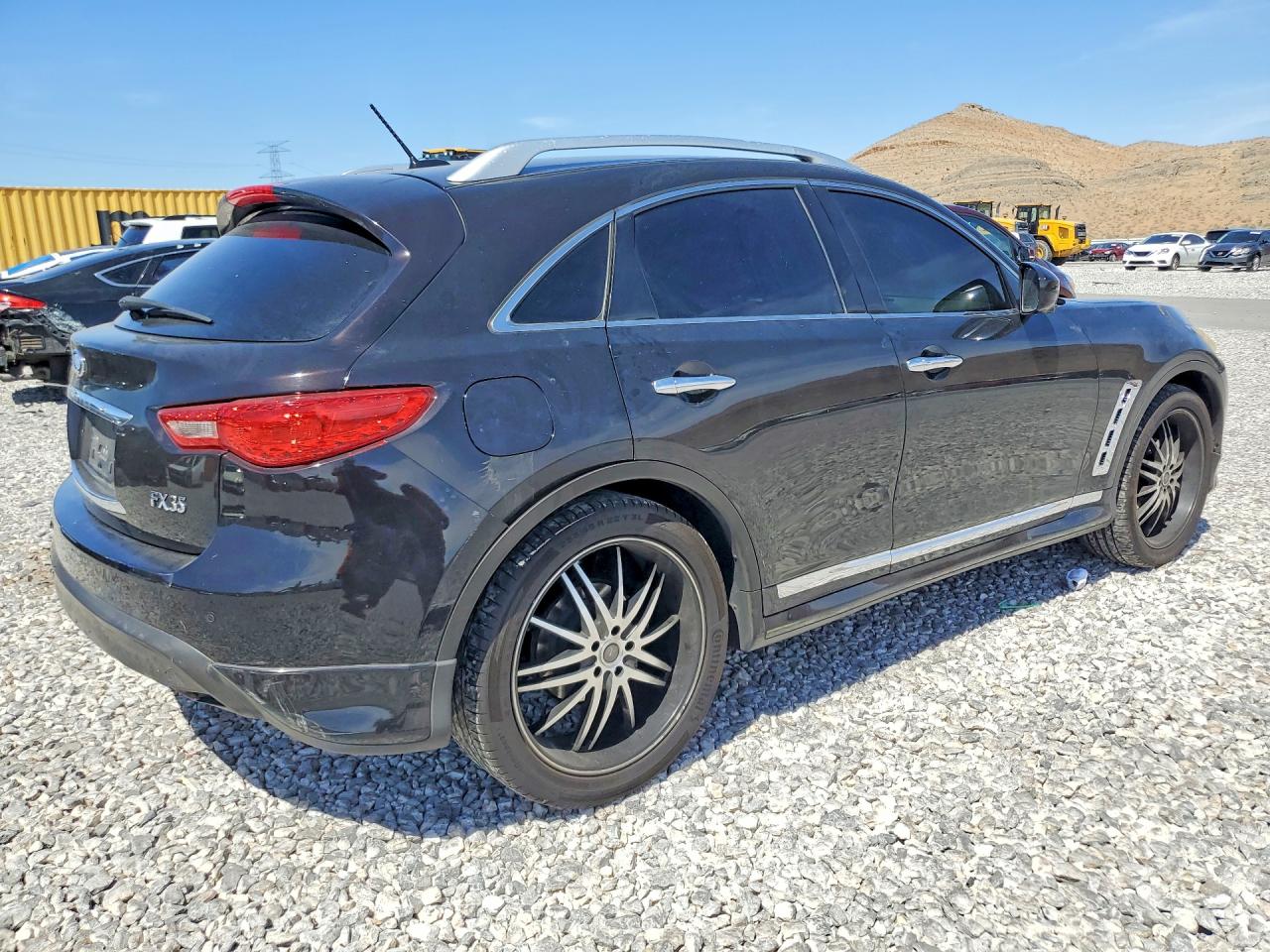 2012 INFINITI FX35