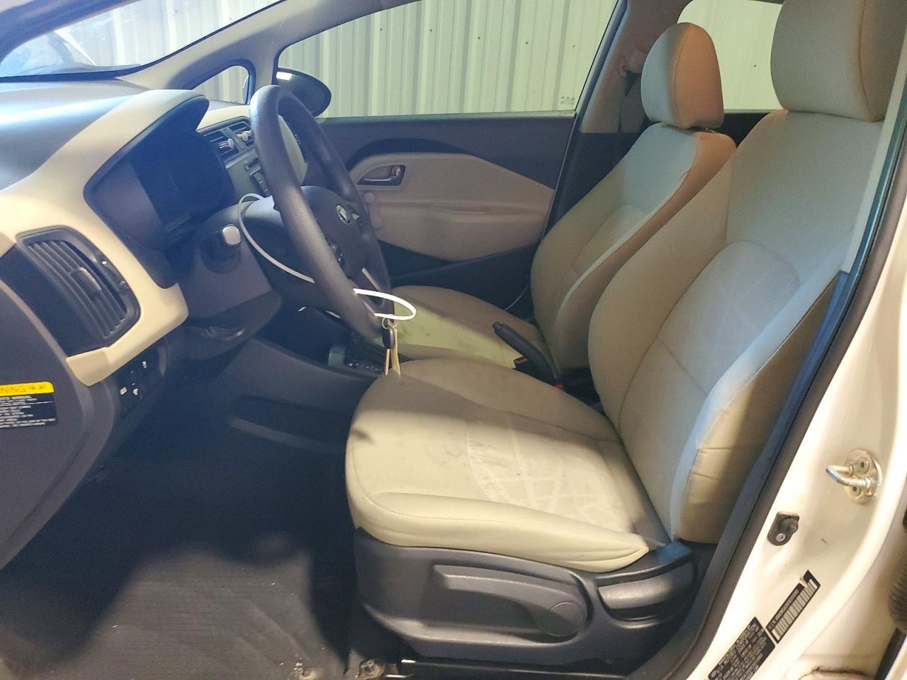 2013 KIA RIO