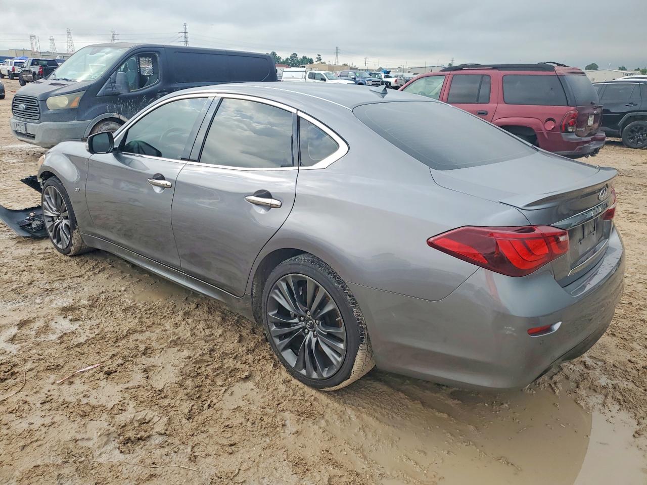 2018 INFINITI Q70