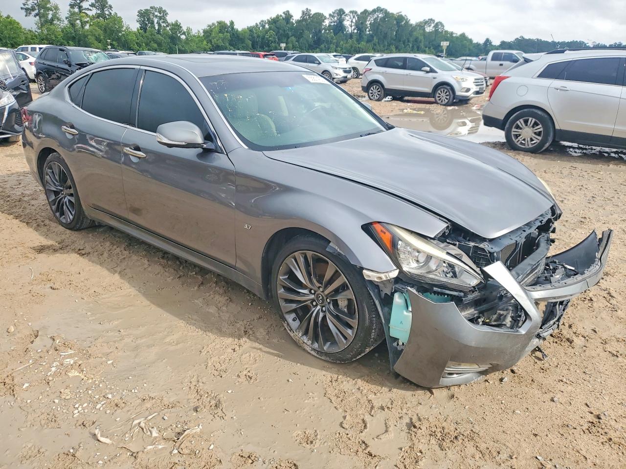 2018 INFINITI Q70