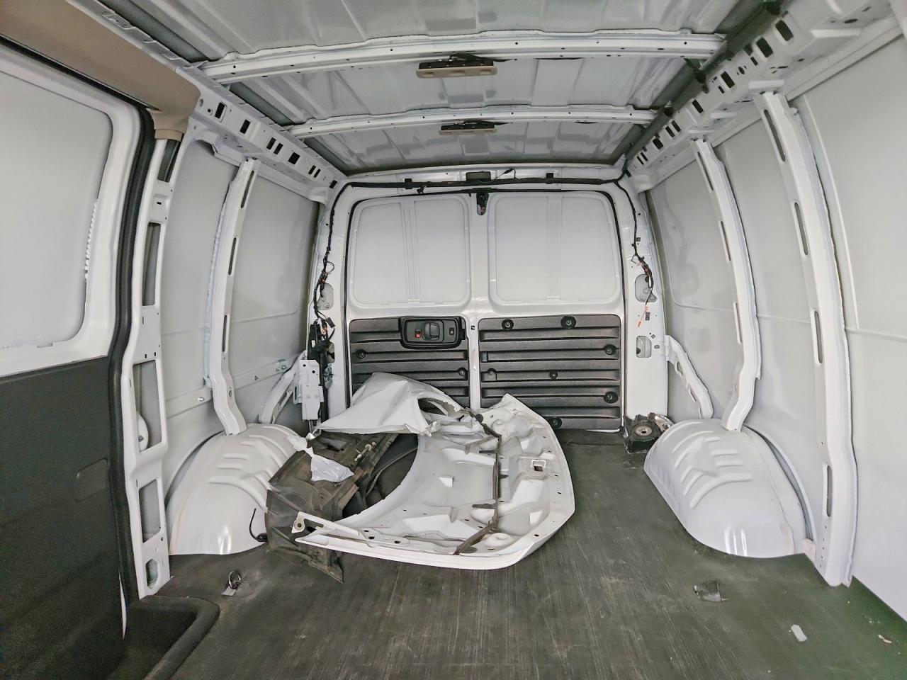 2024 CHEVROLET EXPRESS