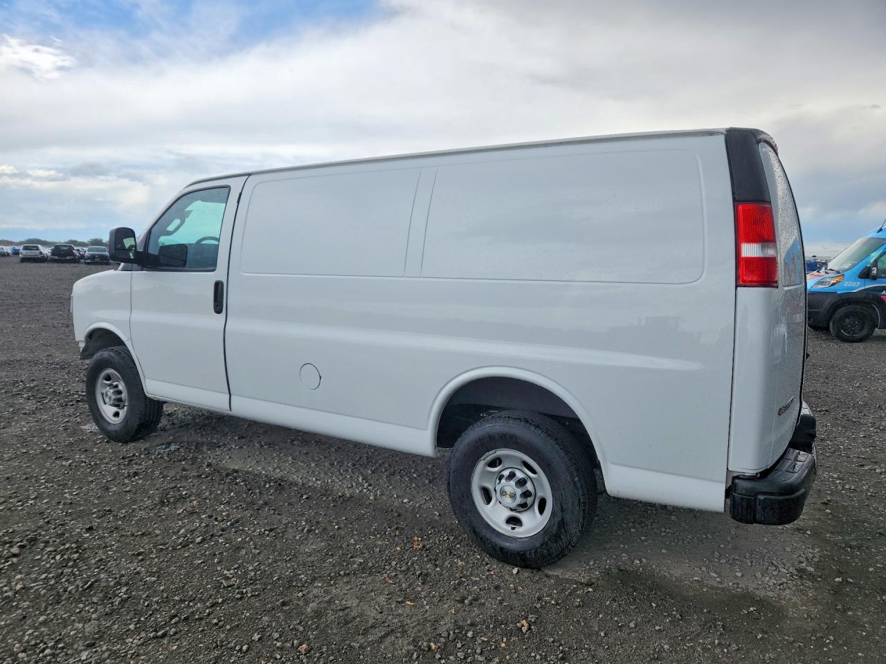 2024 CHEVROLET EXPRESS