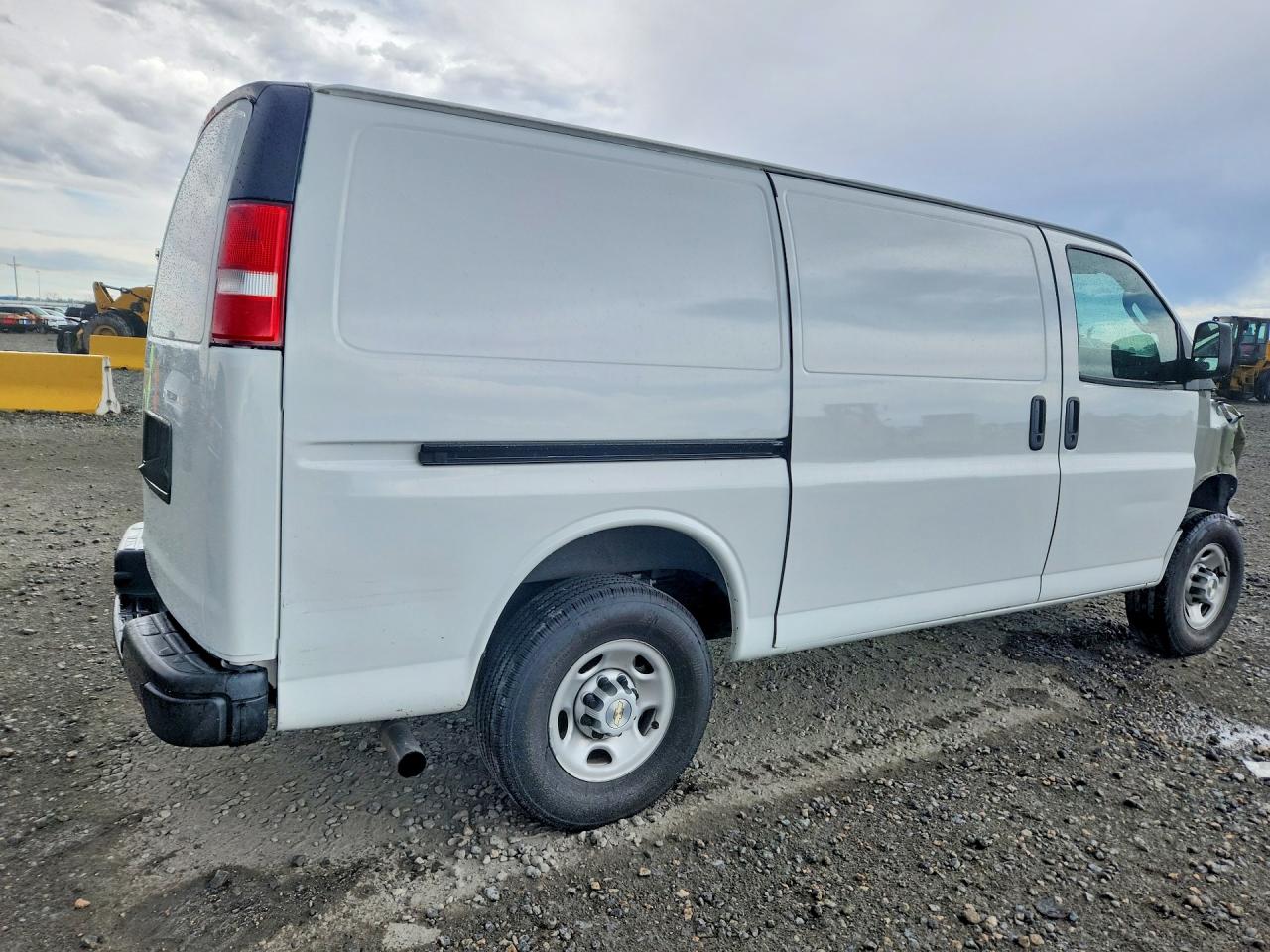 2024 CHEVROLET EXPRESS