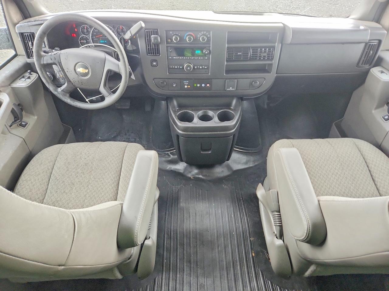 2024 CHEVROLET EXPRESS