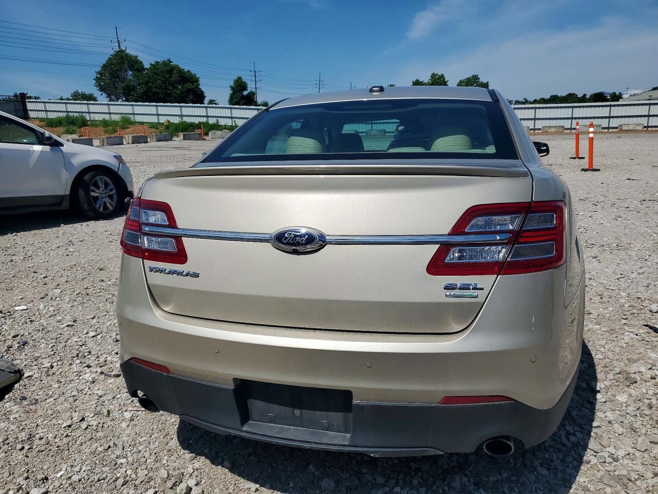 2017 FORD TAURUS