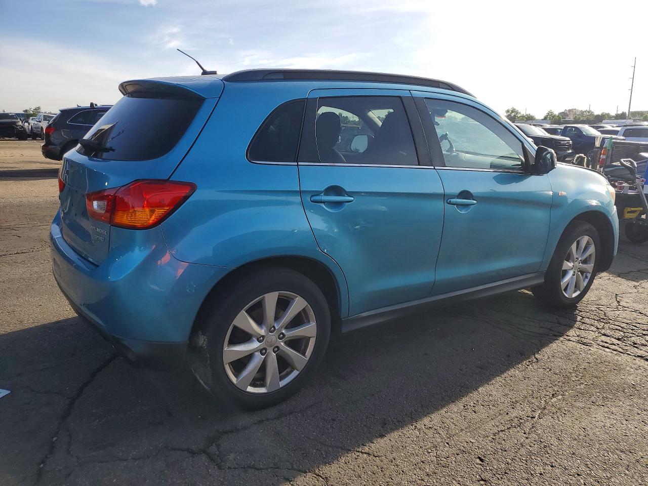2013 MITSUBISHI OUTLANDER