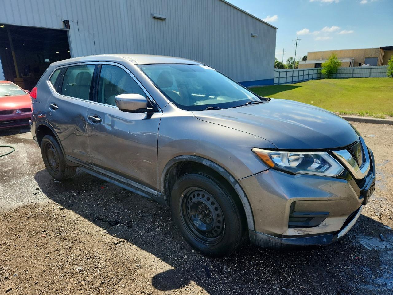 2017 NISSAN ROGUE