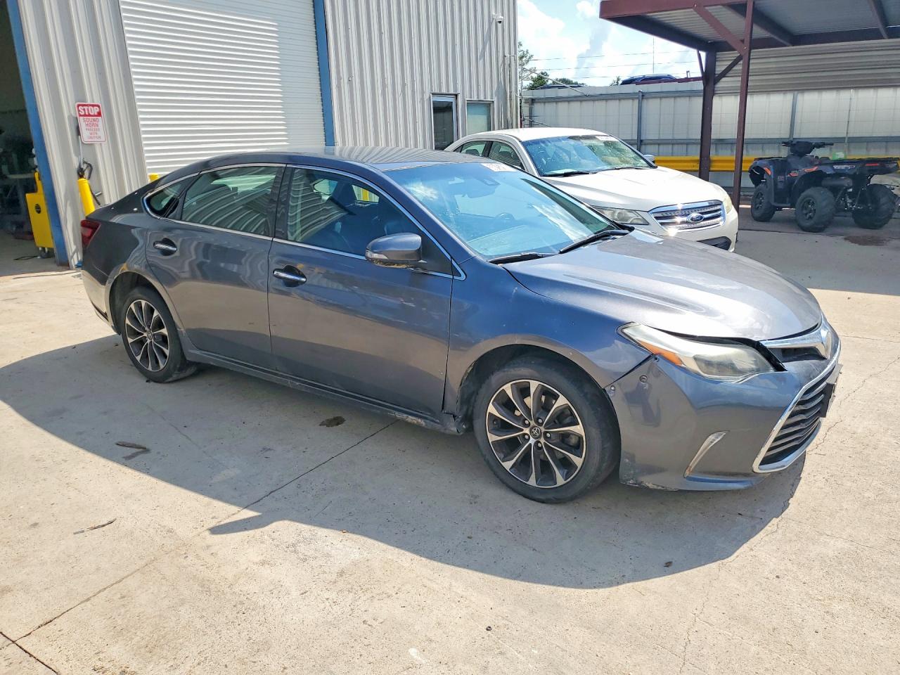2018 TOYOTA AVALON