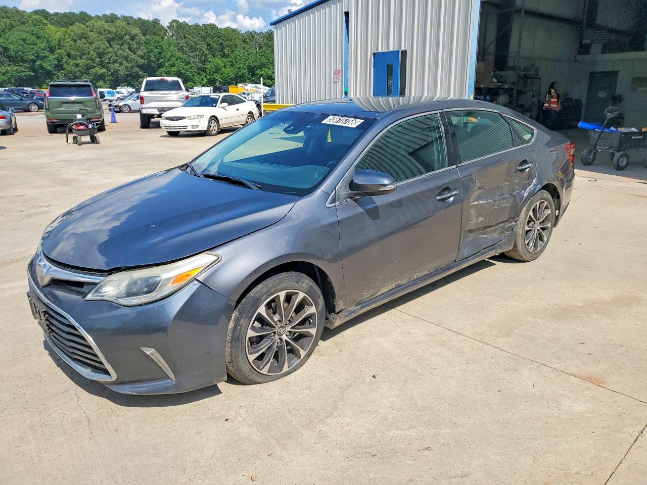 2018 TOYOTA AVALON