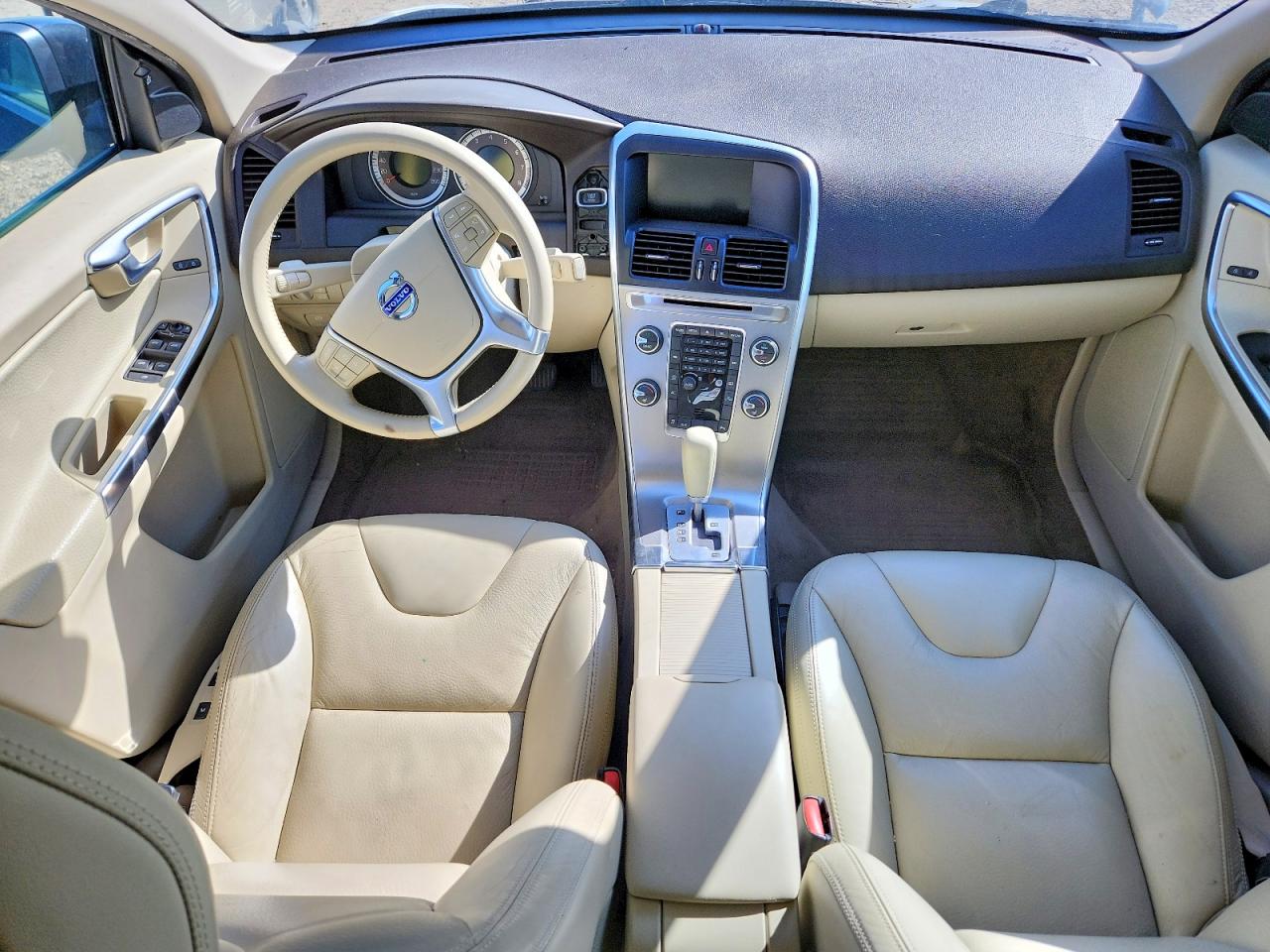 2012 VOLVO XC60