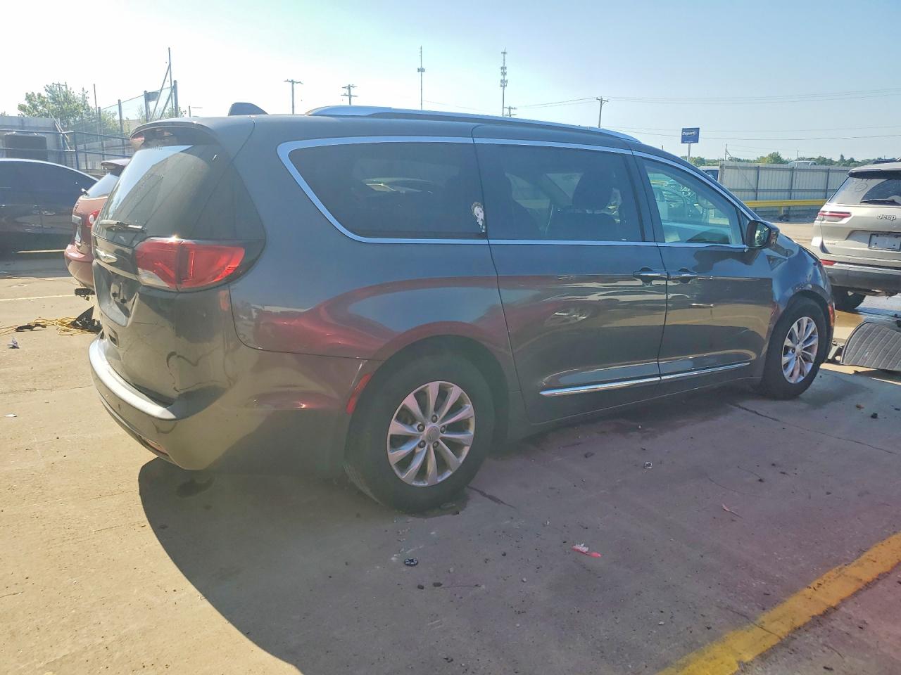 2019 CHRYSLER PACIFICA