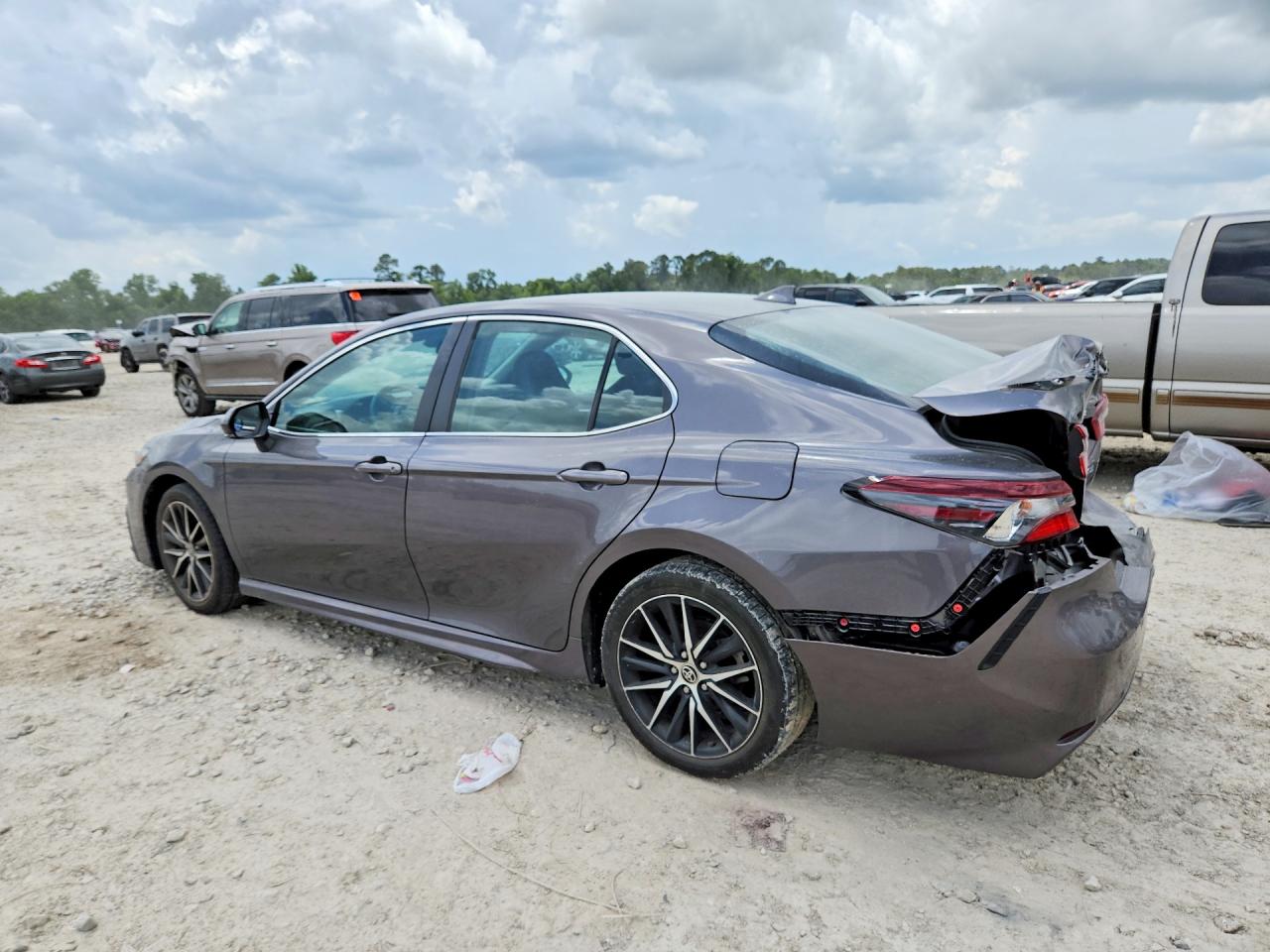 2023 TOYOTA CAMRY