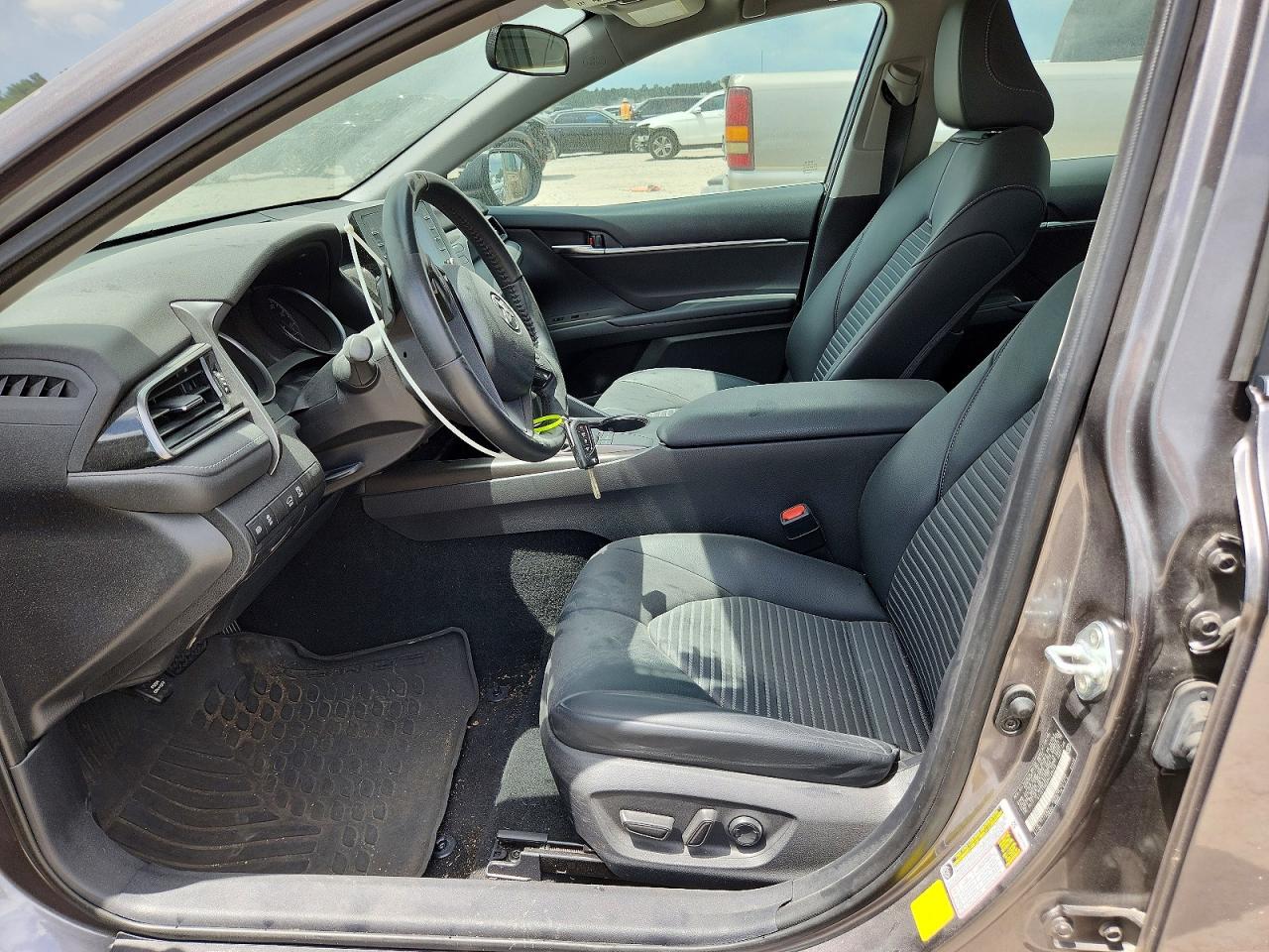 2023 TOYOTA CAMRY
