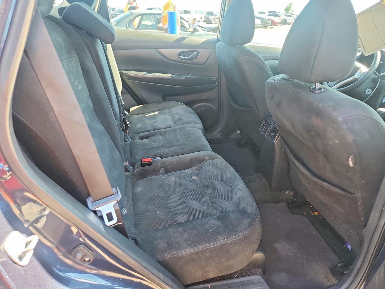 2016 NISSAN ROGUE