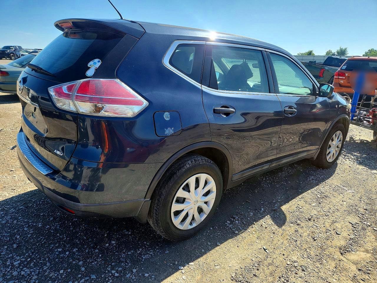 2016 NISSAN ROGUE