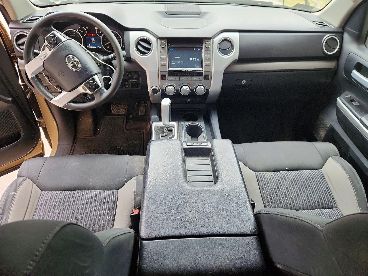 2017 TOYOTA TUNDRA