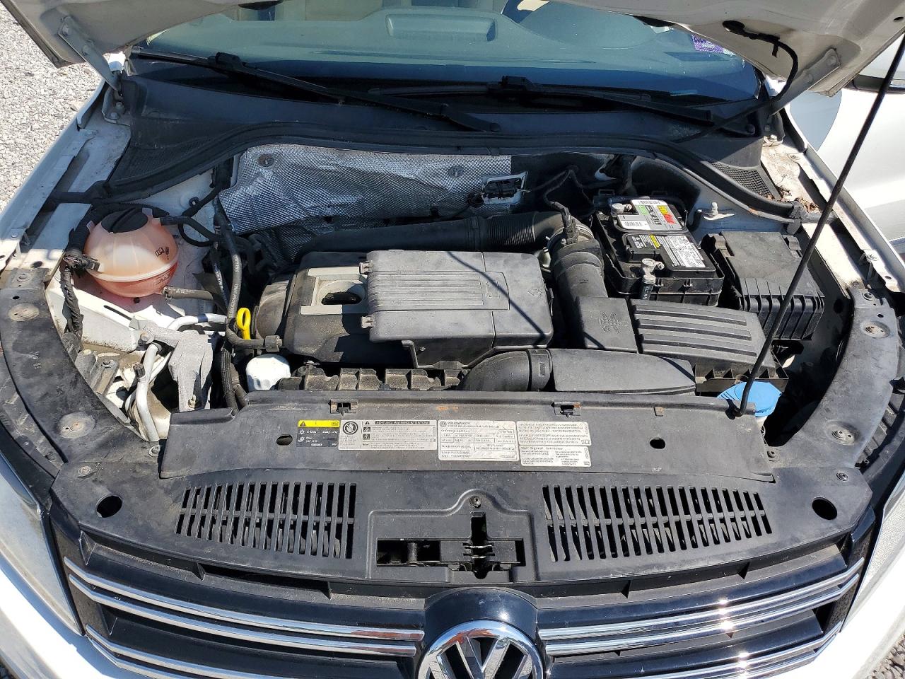 2017 VOLKSWAGEN TIGUAN