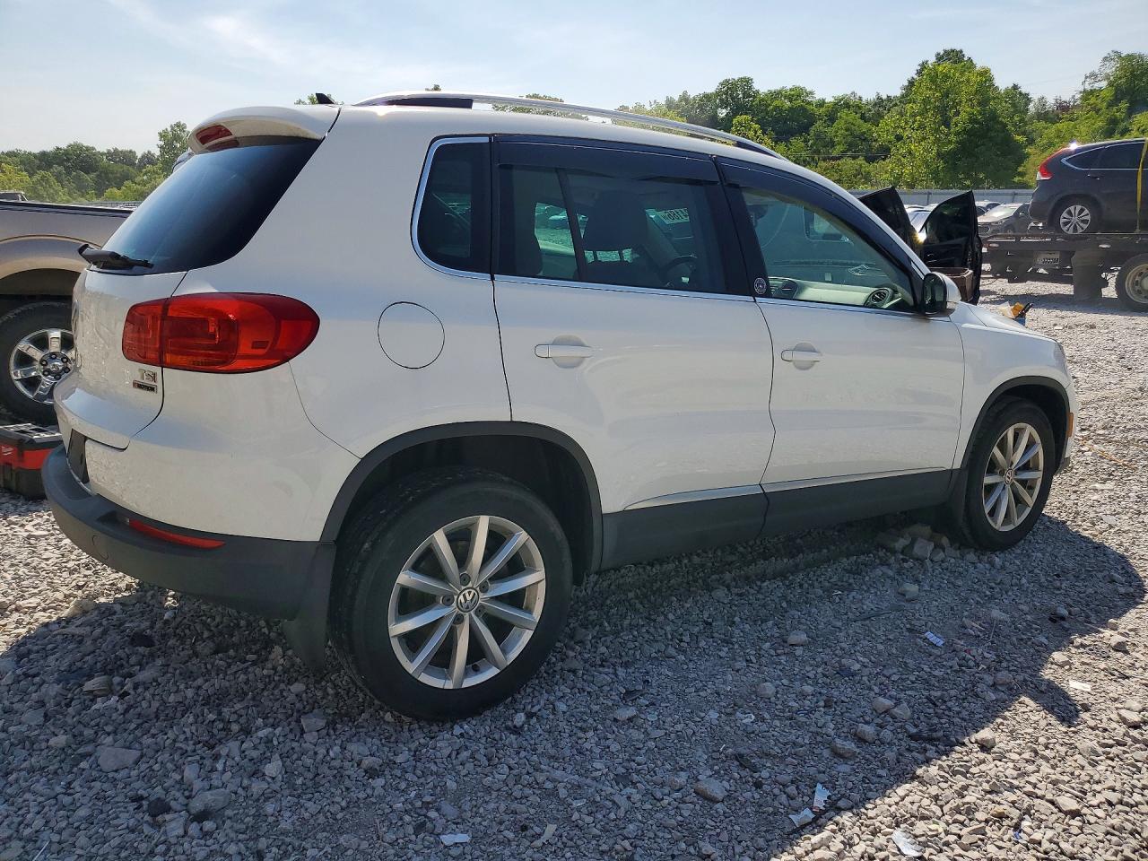 2017 VOLKSWAGEN TIGUAN