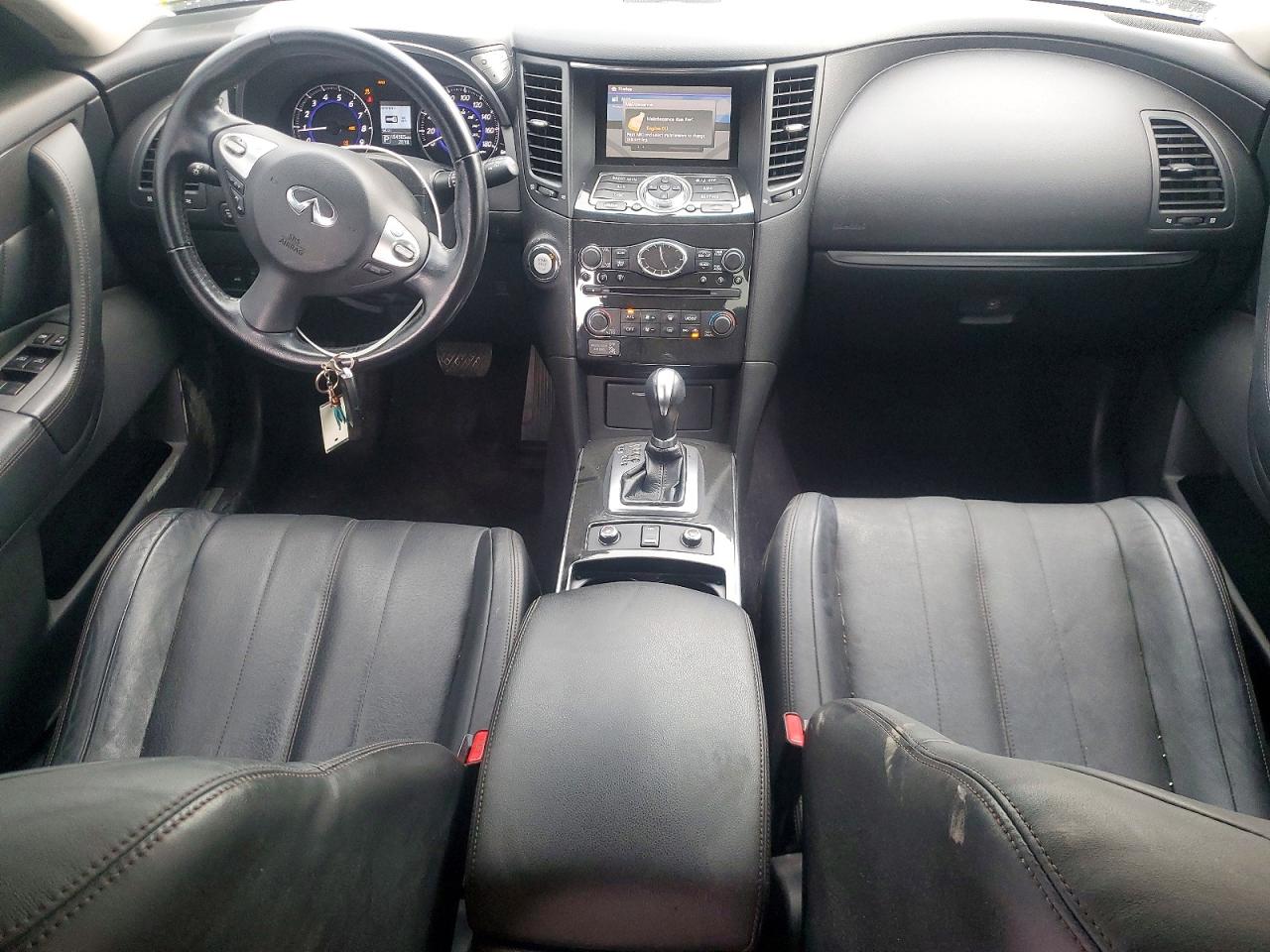 2017 INFINITI QX70