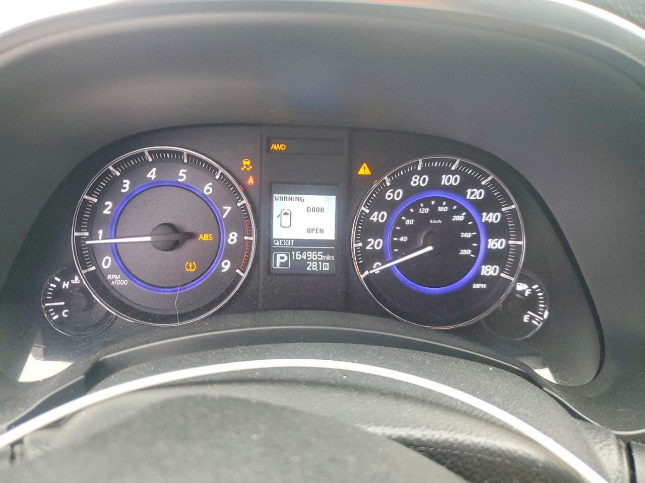 2017 INFINITI QX70