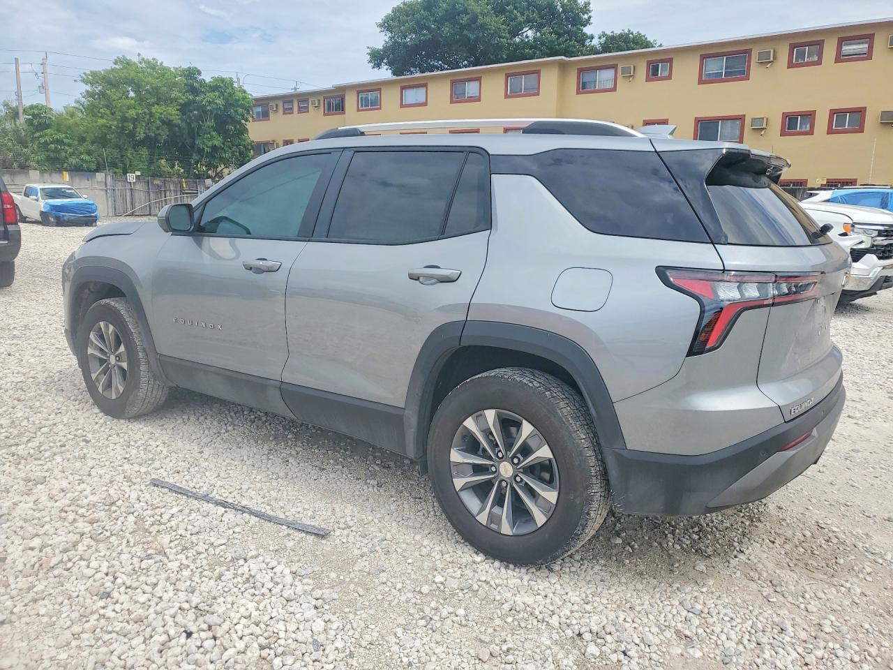 2025 CHEVROLET EQUINOX
