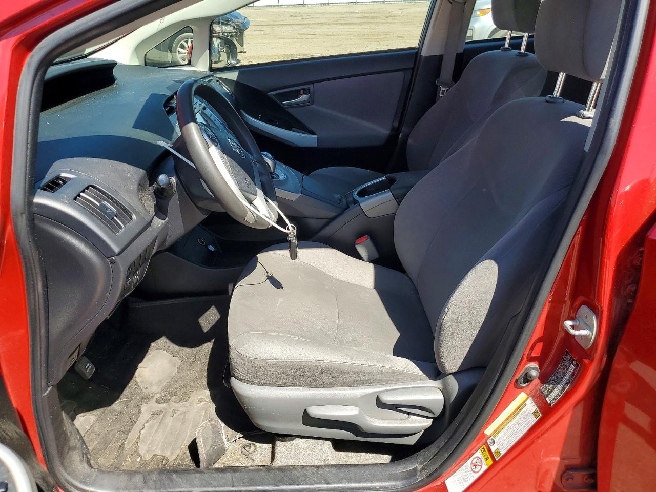 2015 TOYOTA PRIUS