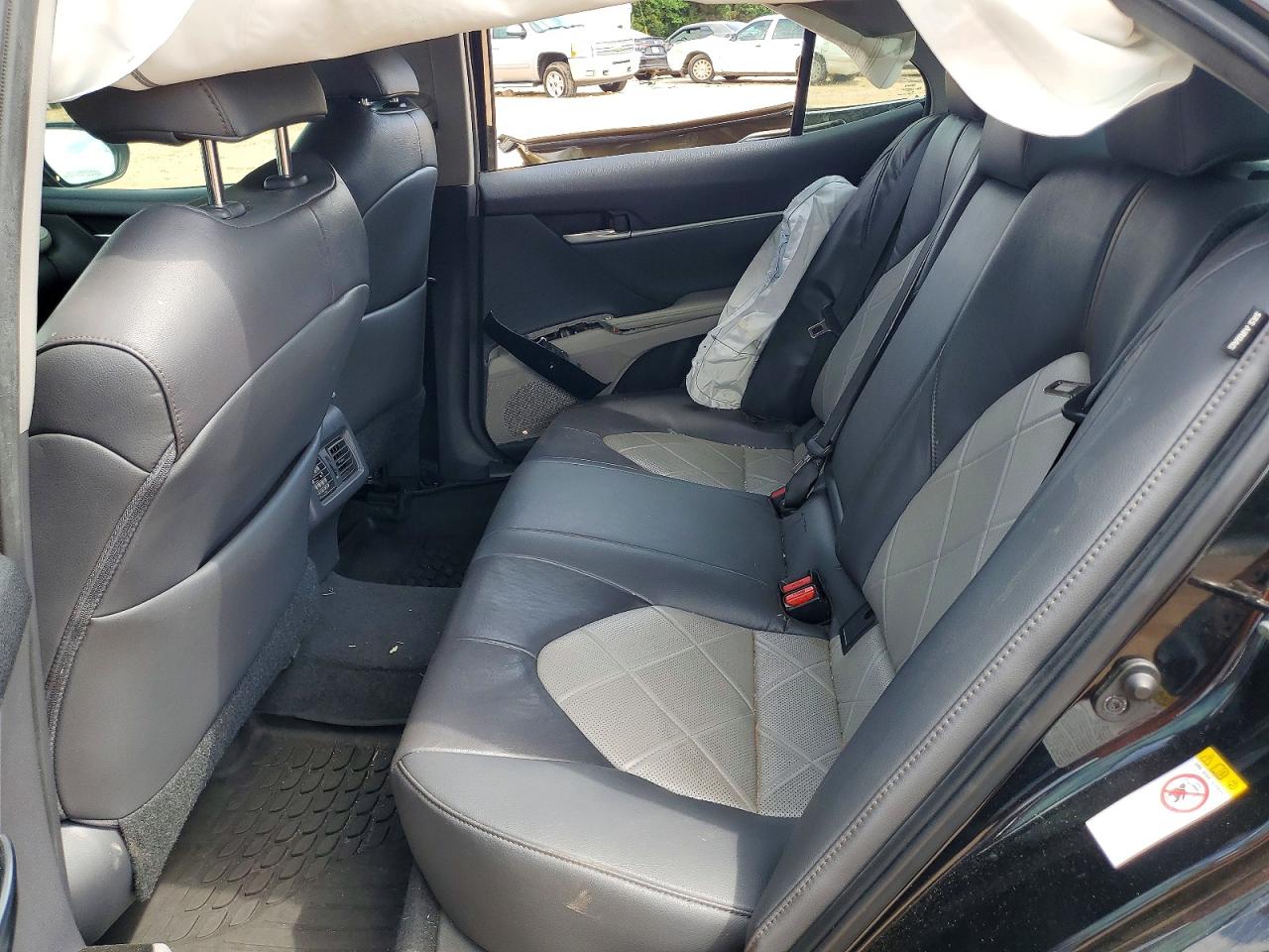 2019 TOYOTA CAMRY
