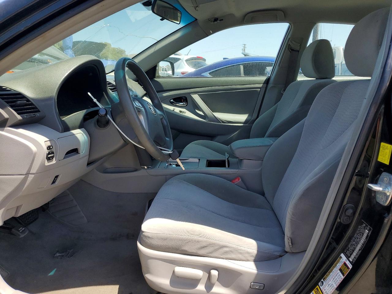 2011 TOYOTA CAMRY