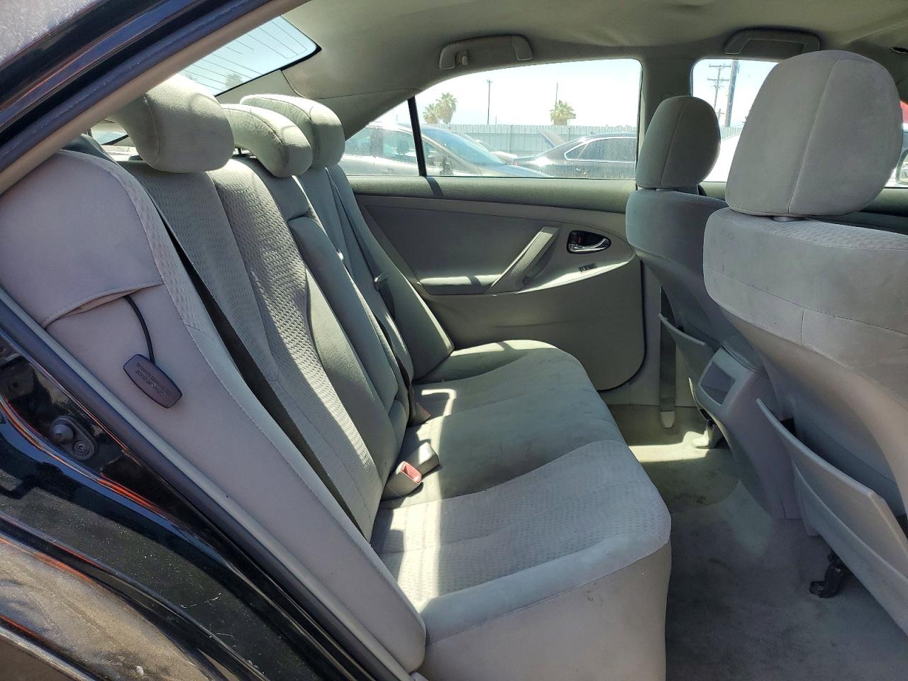 2011 TOYOTA CAMRY