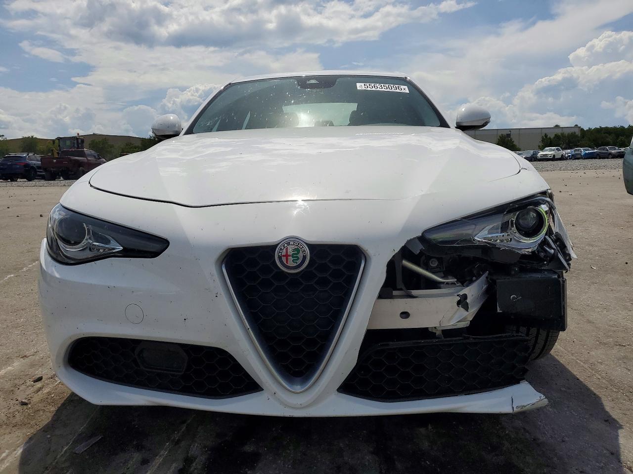2017 ALFA ROMEO GIULIA