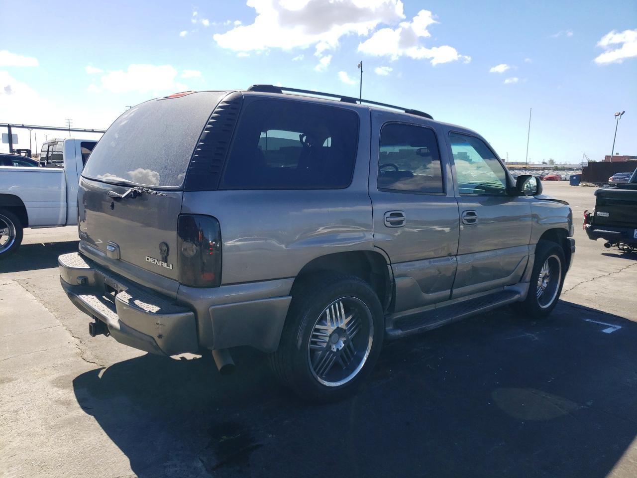 2005 GMC YUKON