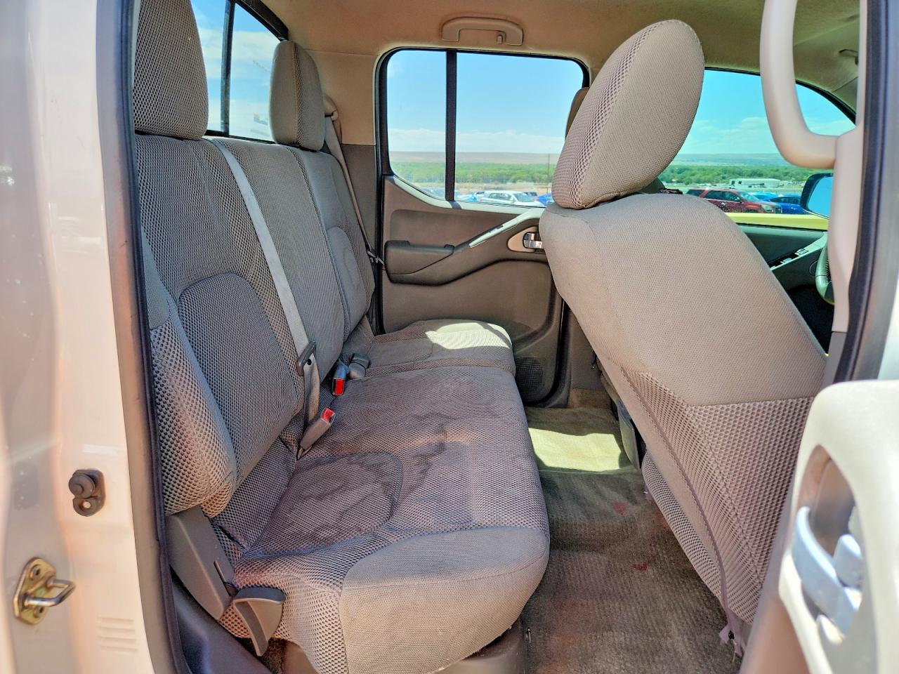 2017 NISSAN FRONTIER