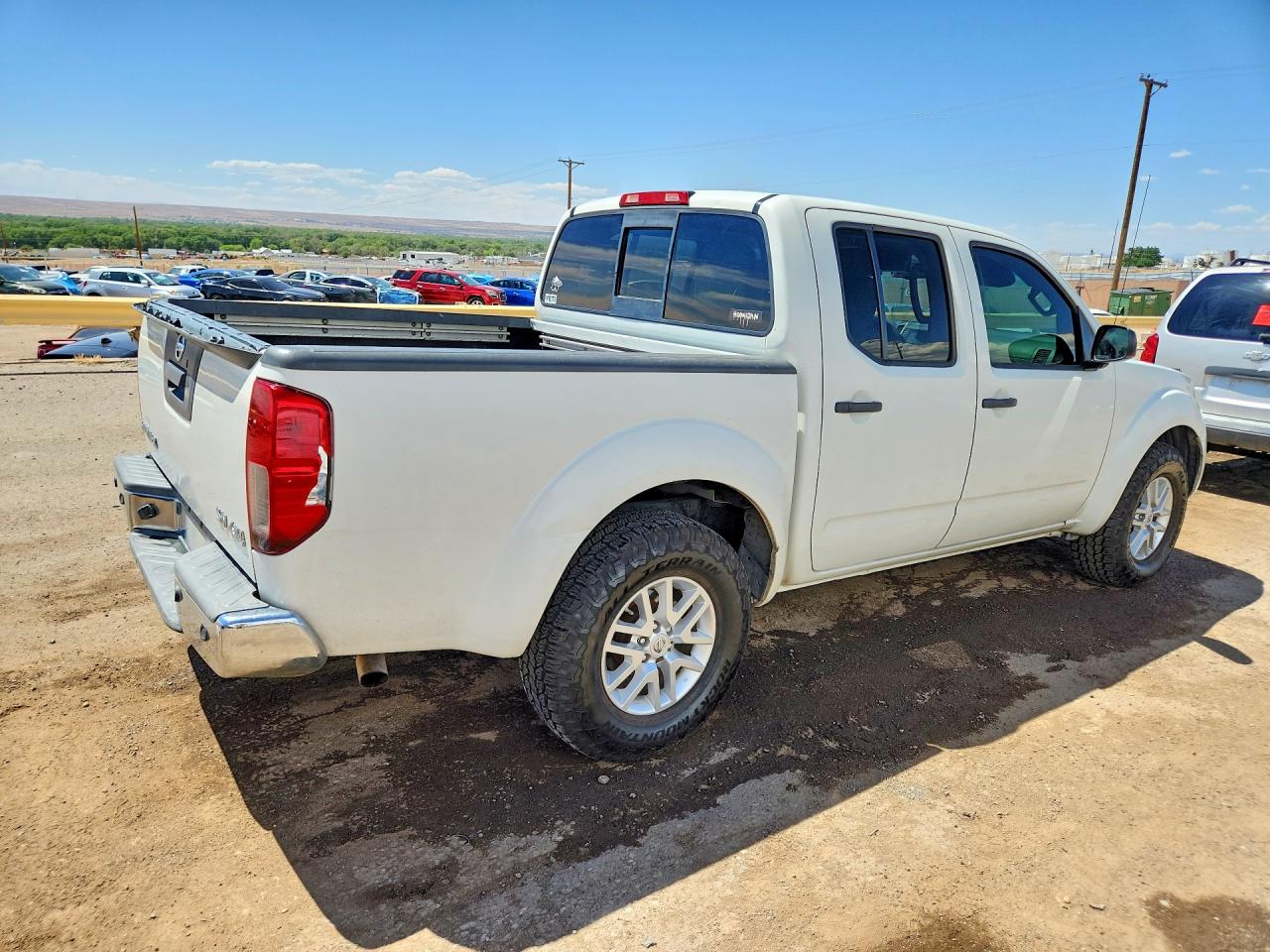 2017 NISSAN FRONTIER