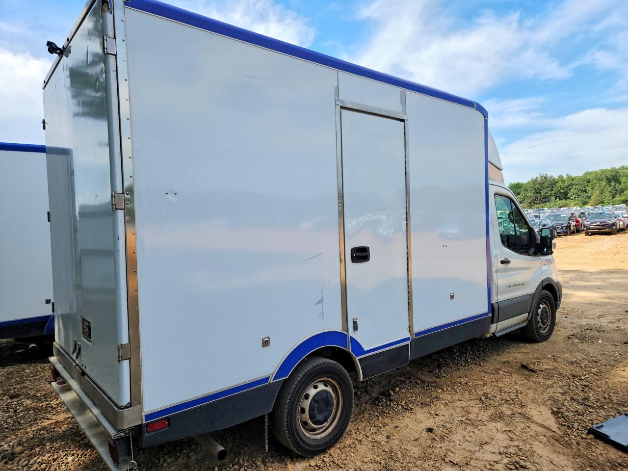 2022 FORD TRANSIT